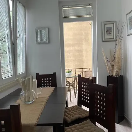 アパート Great Flat Sleeps 6 In Center プーラ